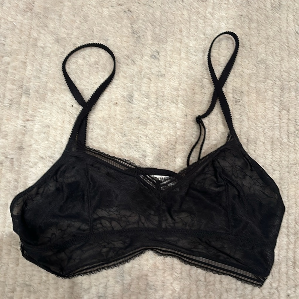 Black lacy bralette, slip on, no hooks